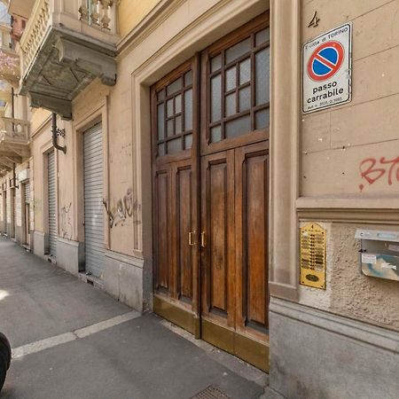 Turin, Un Minuto Dalla Metro Exterior foto